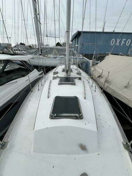 Starry Night 37ft Dickerson Yacht For Sale