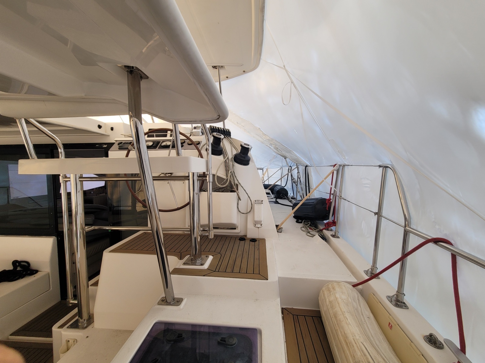 Isola 40ft Robertson  amp  Caine Yacht For Sale