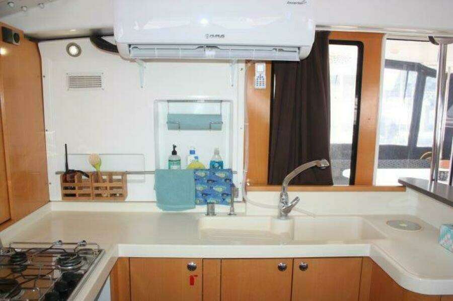 Ventus 43ft Fountaine Pajot Yacht For Sale