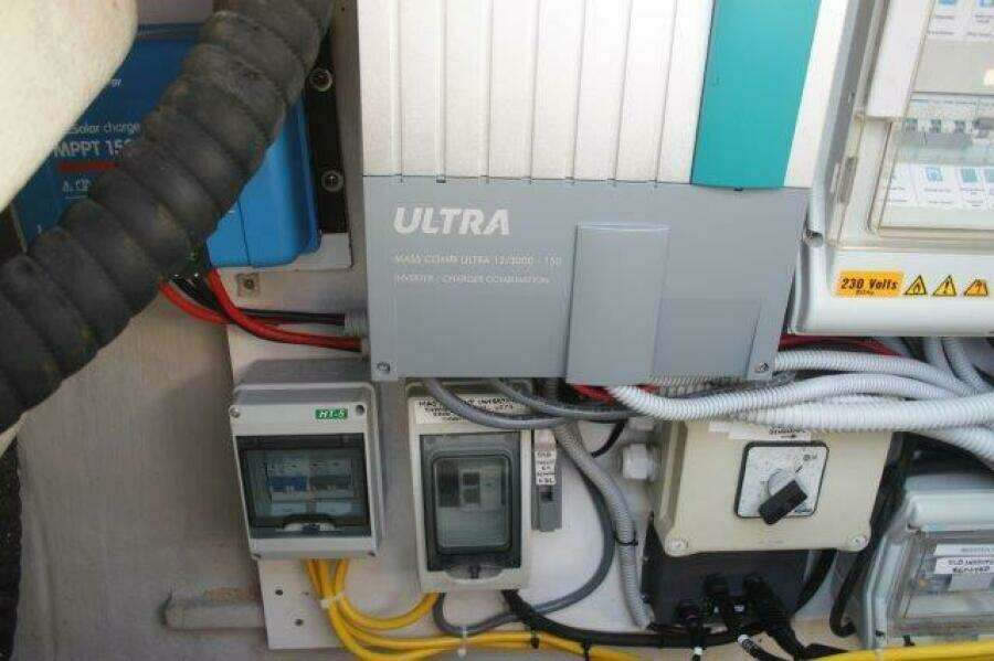 Ventus 43ft Fountaine Pajot Yacht For Sale