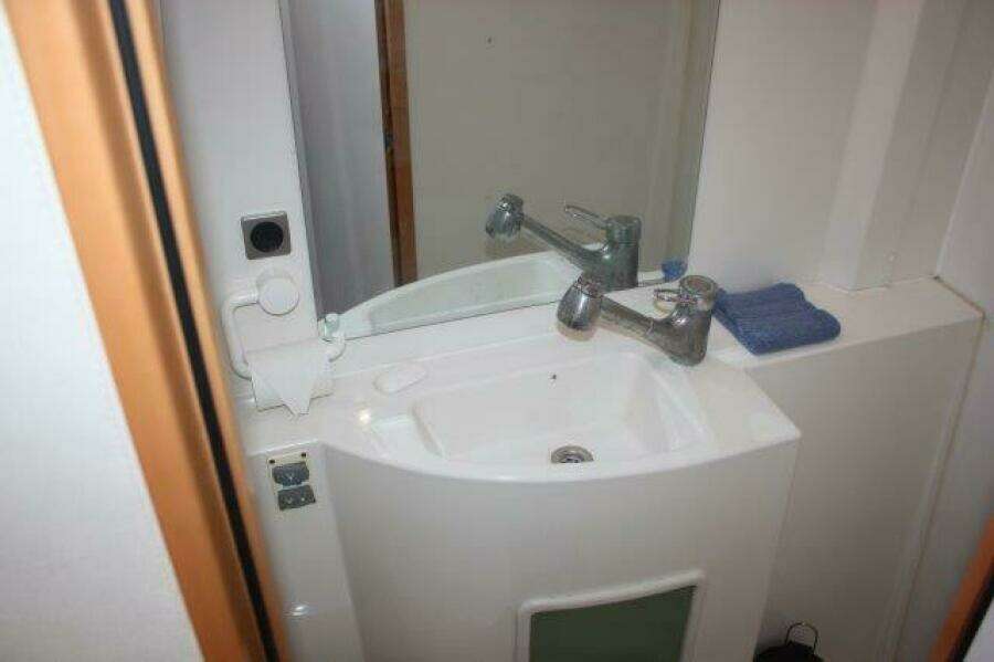 Ventus 43ft Fountaine Pajot Yacht For Sale