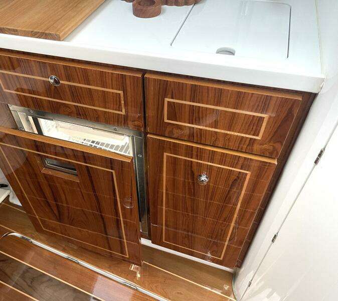 48ft HCB Yacht For Sale