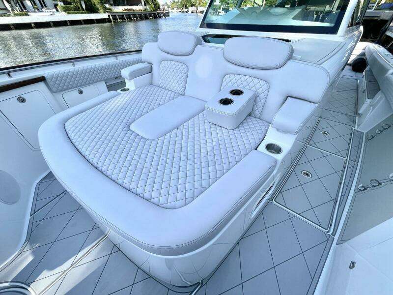 48ft HCB Yacht For Sale