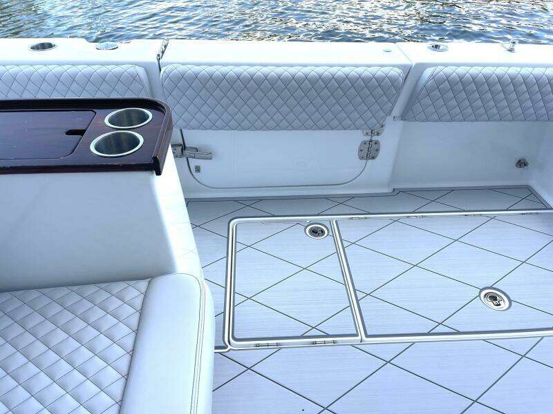 48ft HCB Yacht For Sale