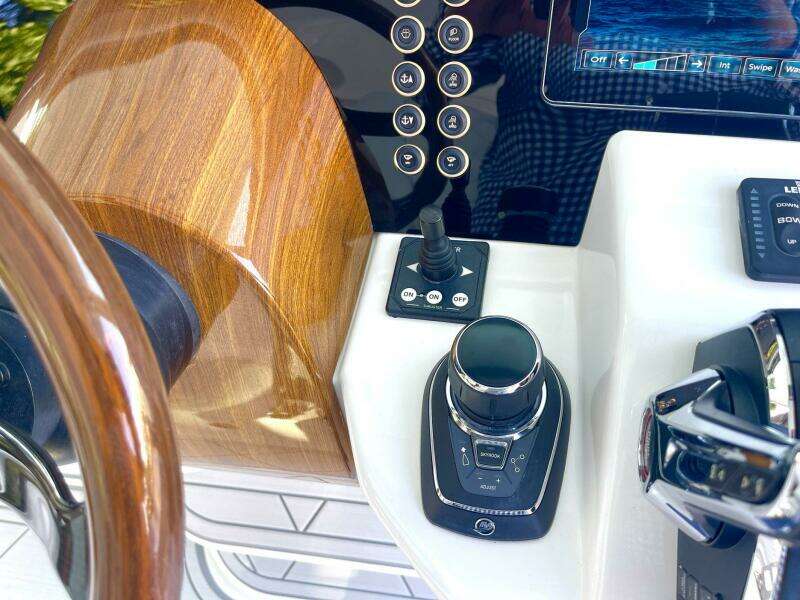 48ft HCB Yacht For Sale