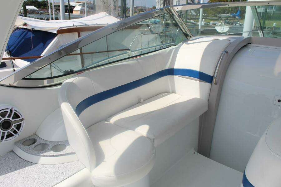 Reality 40ft Formula Yacht For Sale