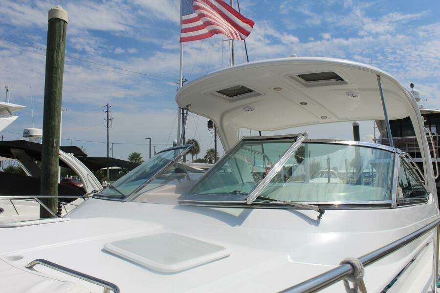 Reality 40ft Formula Yacht For Sale