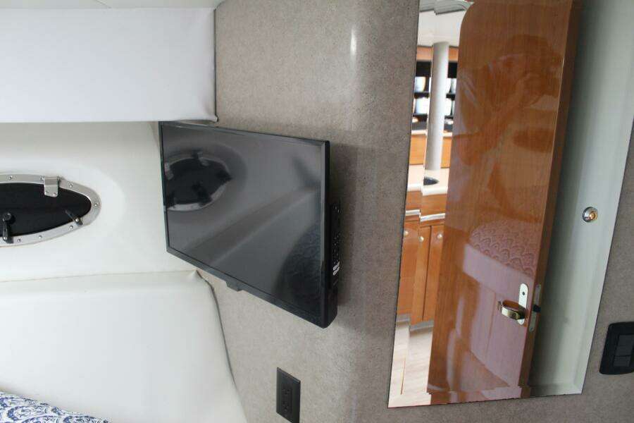 Reality 40ft Formula Yacht For Sale