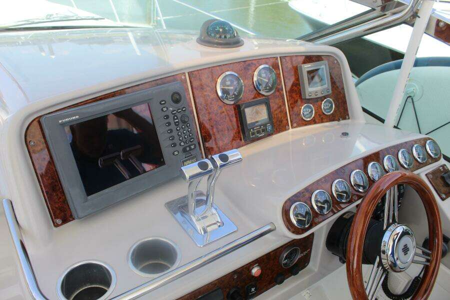 Reality 40ft Formula Yacht For Sale