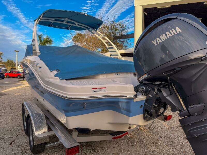 21ft Chaparral Yacht For Sale