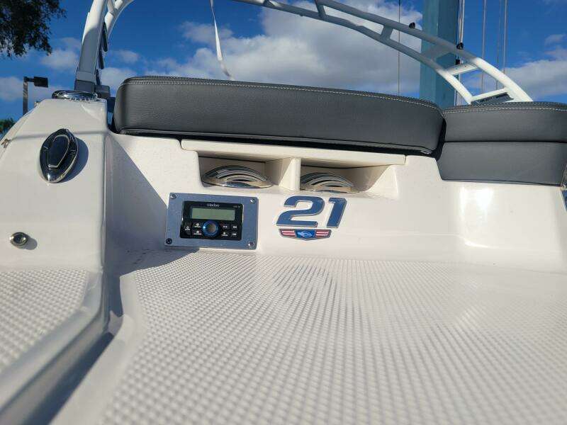 21ft Chaparral Yacht For Sale