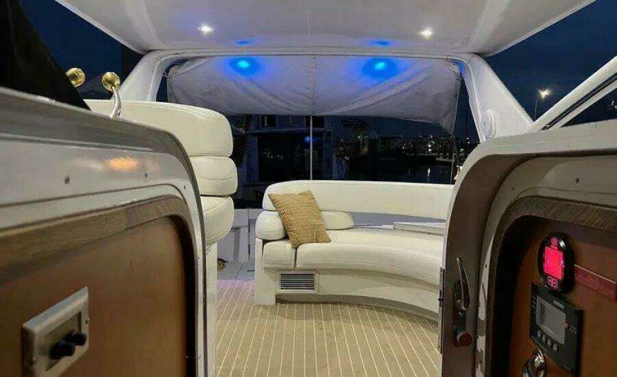 Ventus 39ft Hatteras Yacht For Sale