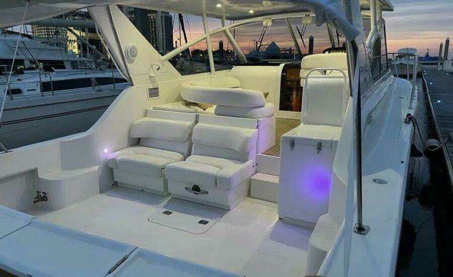 Ventus 39ft Hatteras Yacht For Sale