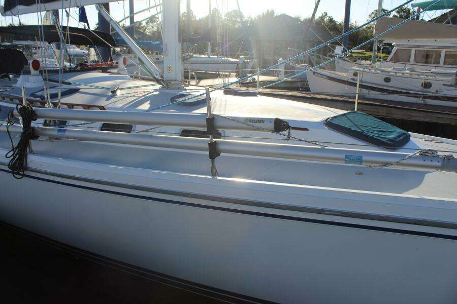 The One 42ft Catalina Yacht For Sale