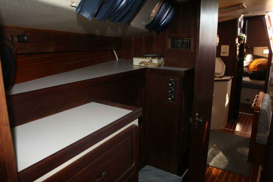 The One 42ft Catalina Yacht For Sale