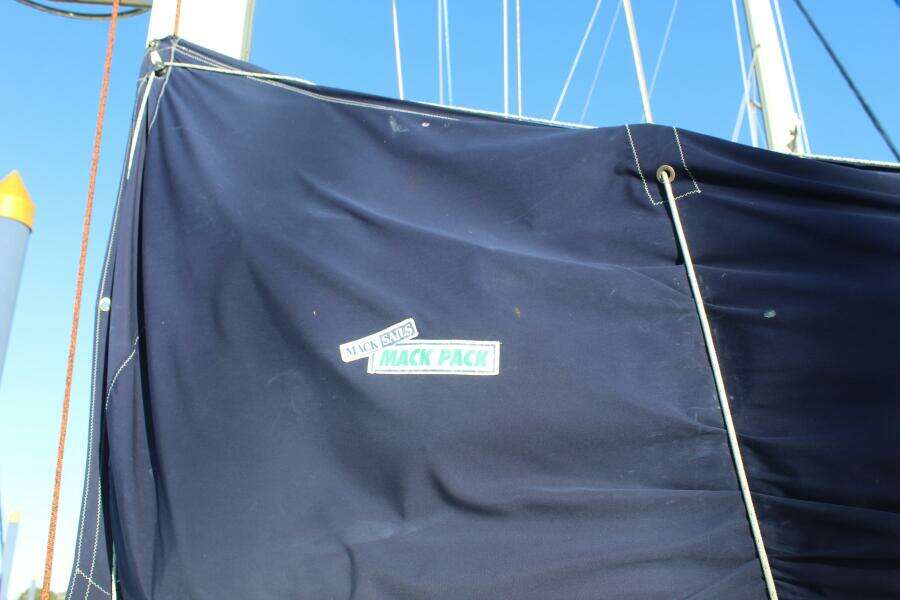 The One 42ft Catalina Yacht For Sale