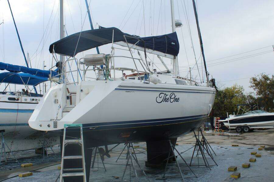 The One 42ft Catalina Yacht For Sale