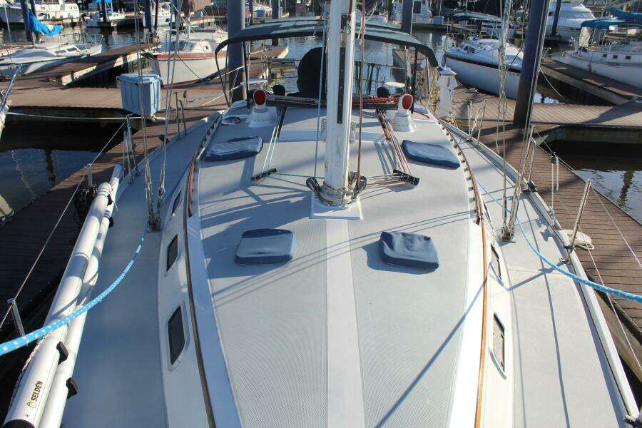 The One 42ft Catalina Yacht For Sale