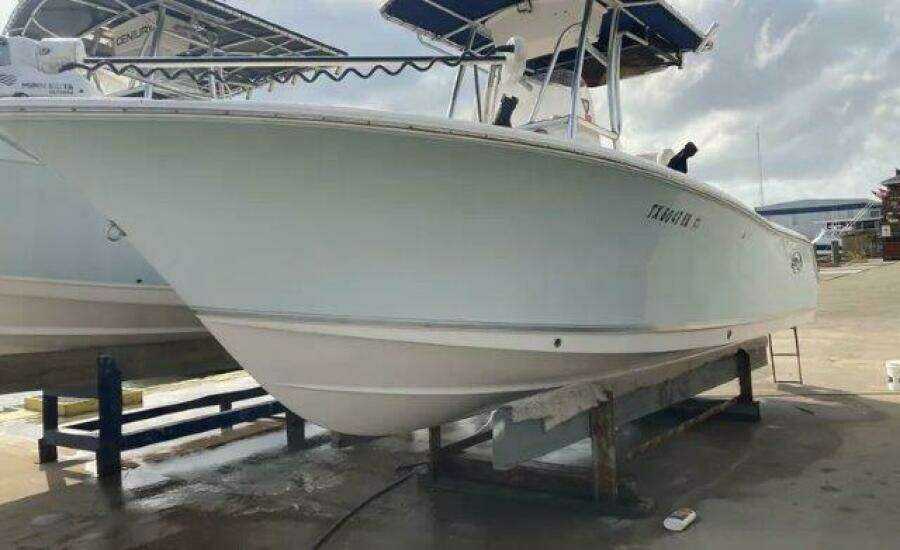 23ft Sea Hunt Yacht For Sale