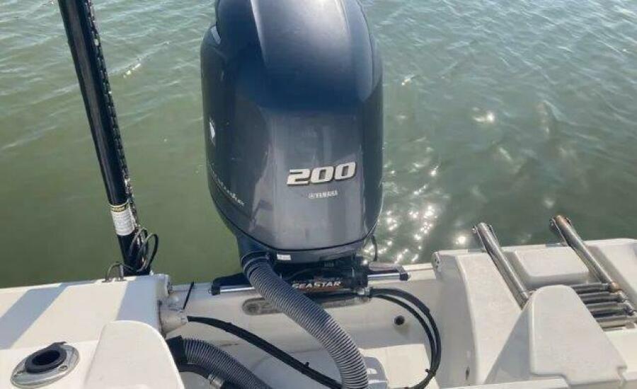 23' 2017 Sea Hunt Ultra 234
