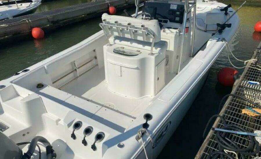 23ft Sea Hunt Yacht For Sale
