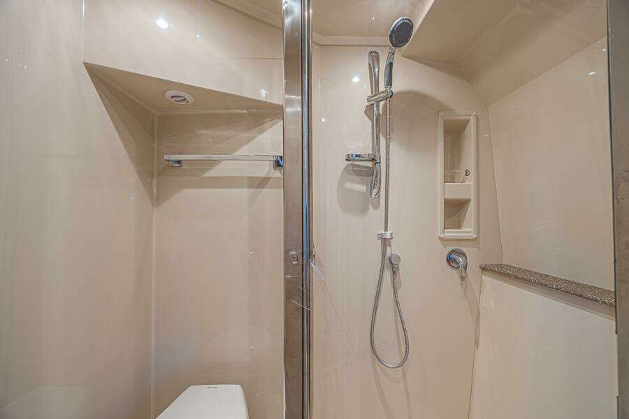 49ft Cruisers Yachts Yacht For Sale