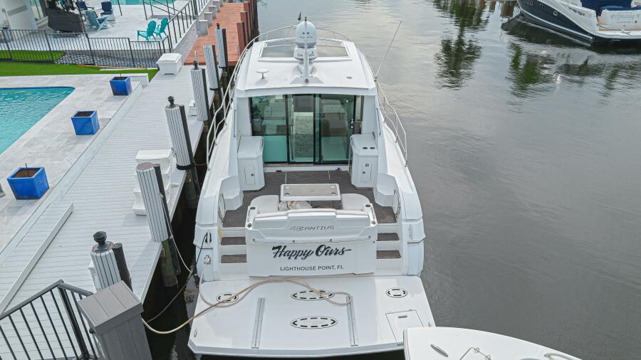 49' 2012 Cruisers Yachts 48 Cantius