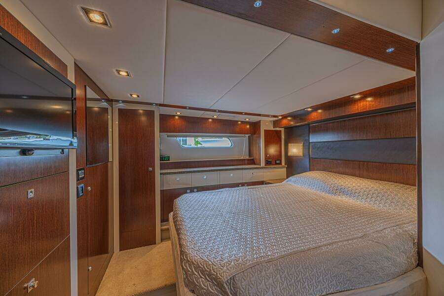 49ft Cruisers Yachts Yacht For Sale