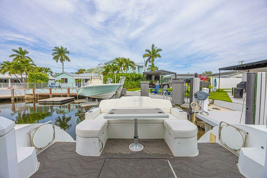 49ft Cruisers Yachts Yacht For Sale