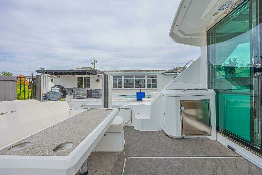 49ft Cruisers Yachts Yacht For Sale