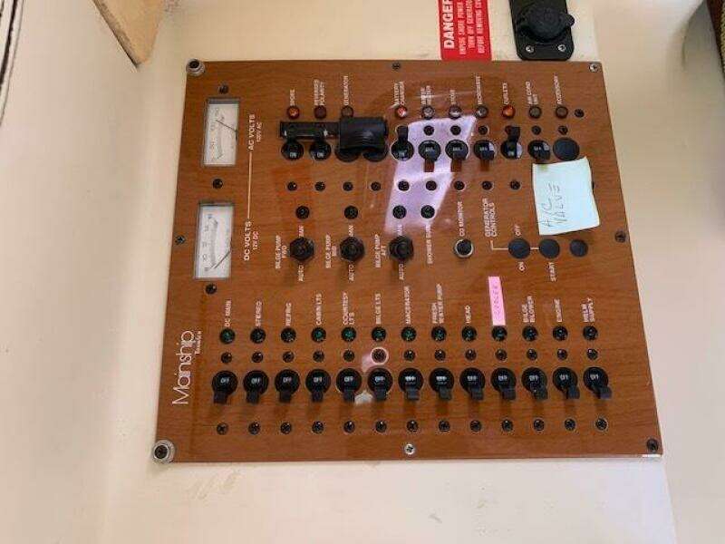 30ft Mainship Yacht For Sale