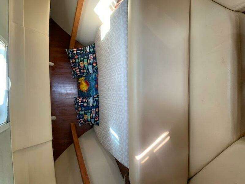 30ft Mainship Yacht For Sale