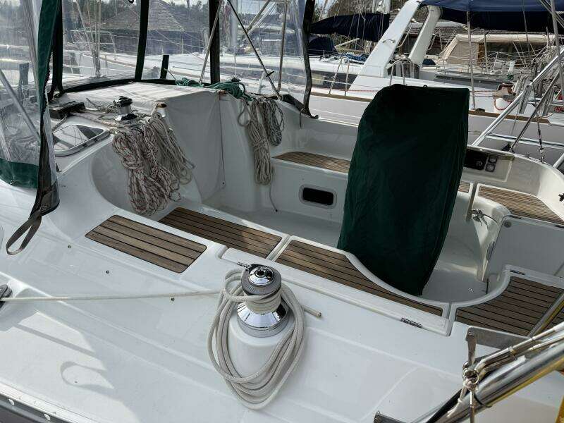 Sol Mates 36ft Beneteau Yacht For Sale