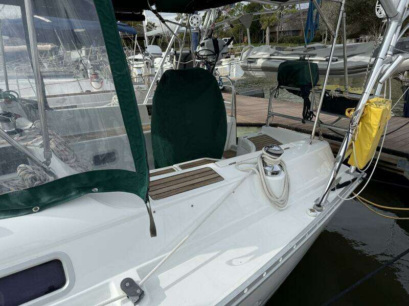 Sol Mates 36ft Beneteau Yacht For Sale