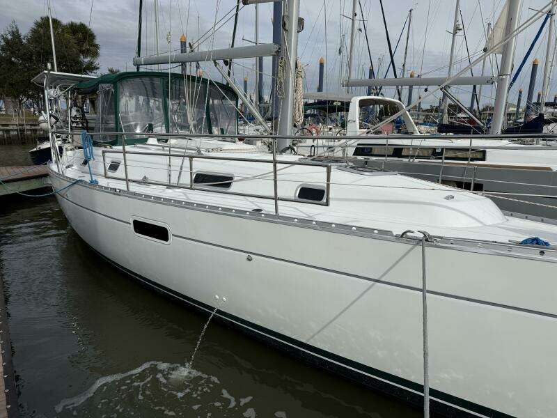 Sol Mates 36ft Beneteau Yacht For Sale