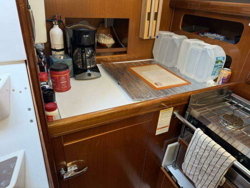 Sol Mates 36ft Beneteau Yacht For Sale