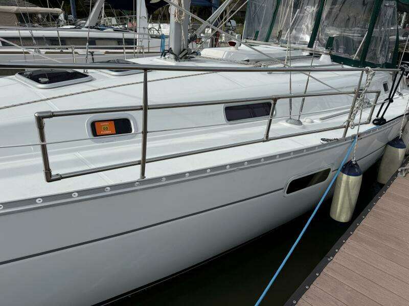 Sol Mates 36ft Beneteau Yacht For Sale