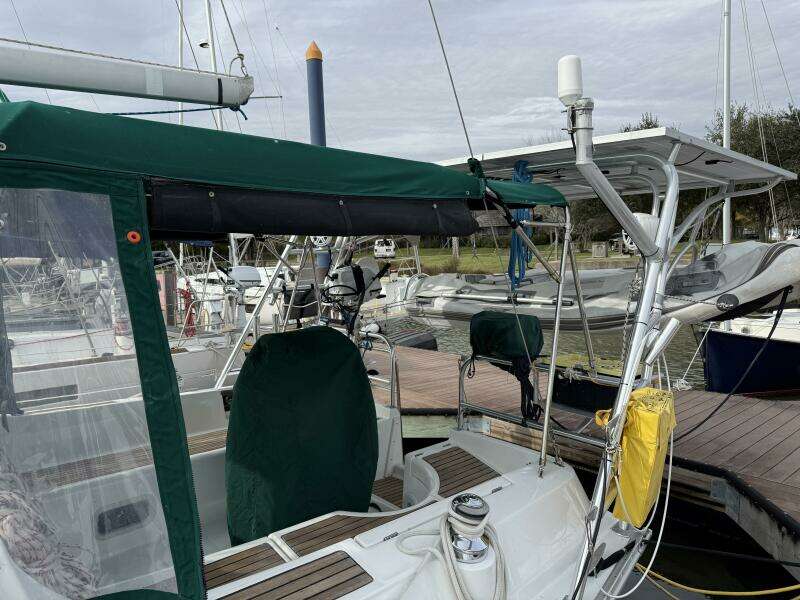 Sol Mates 36ft Beneteau Yacht For Sale