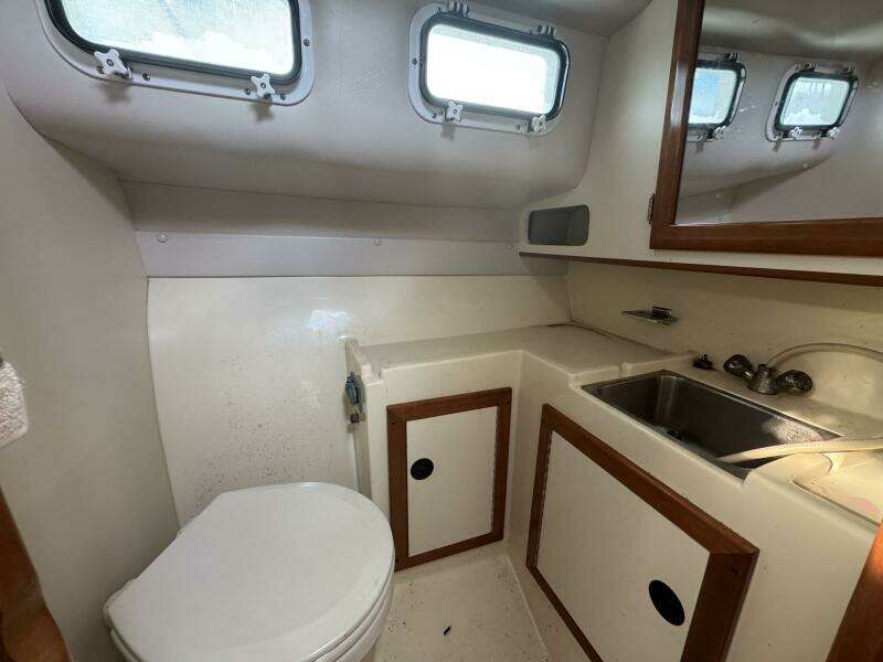 28ft Albin Yacht For Sale