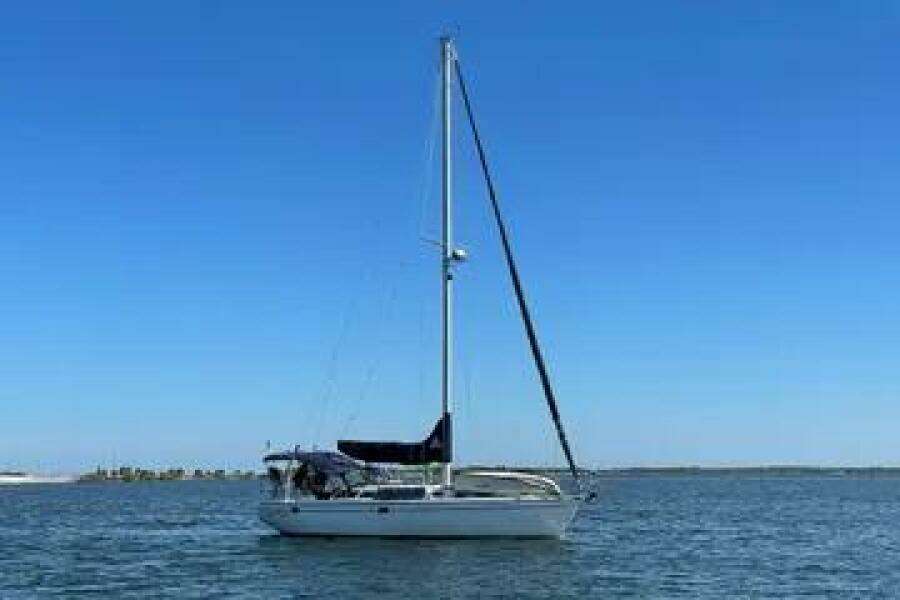 Beach Music 39ft Catalina Yacht For Sale