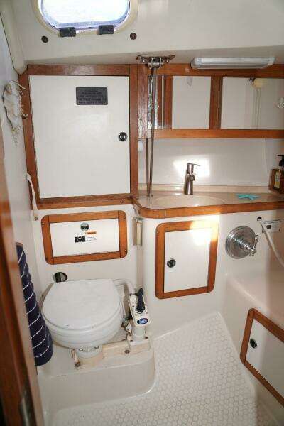 Beach Music 39ft Catalina Yacht For Sale