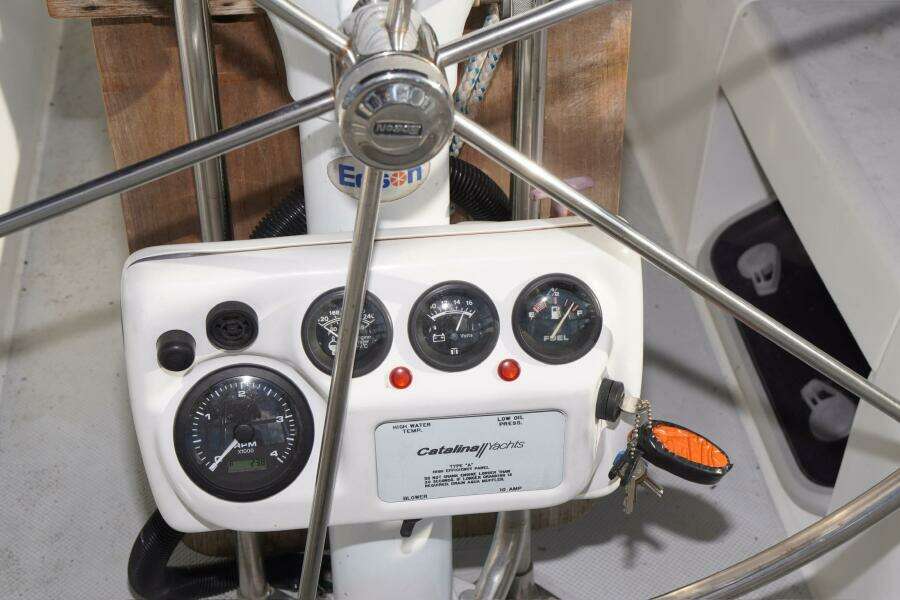 Beach Music 39ft Catalina Yacht For Sale