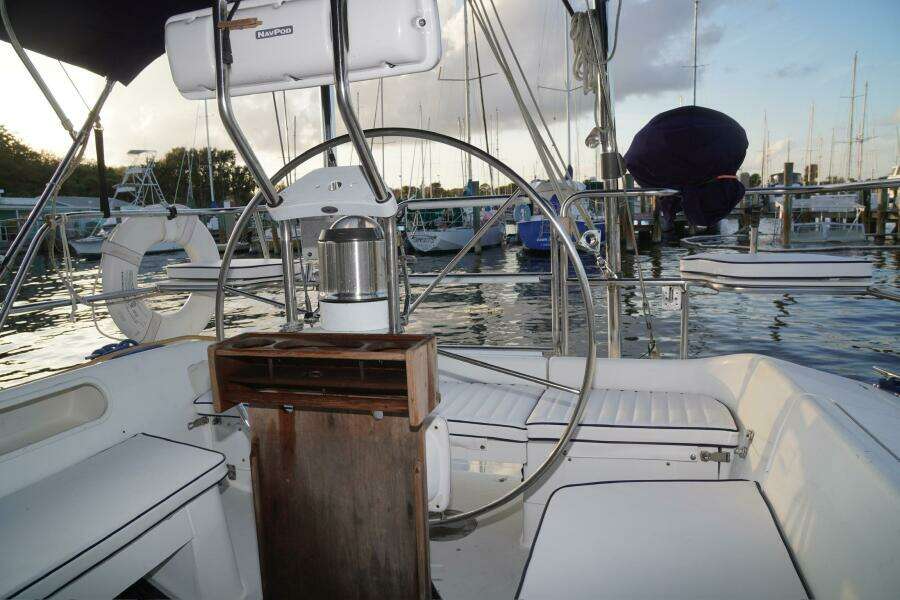 Beach Music 39ft Catalina Yacht For Sale
