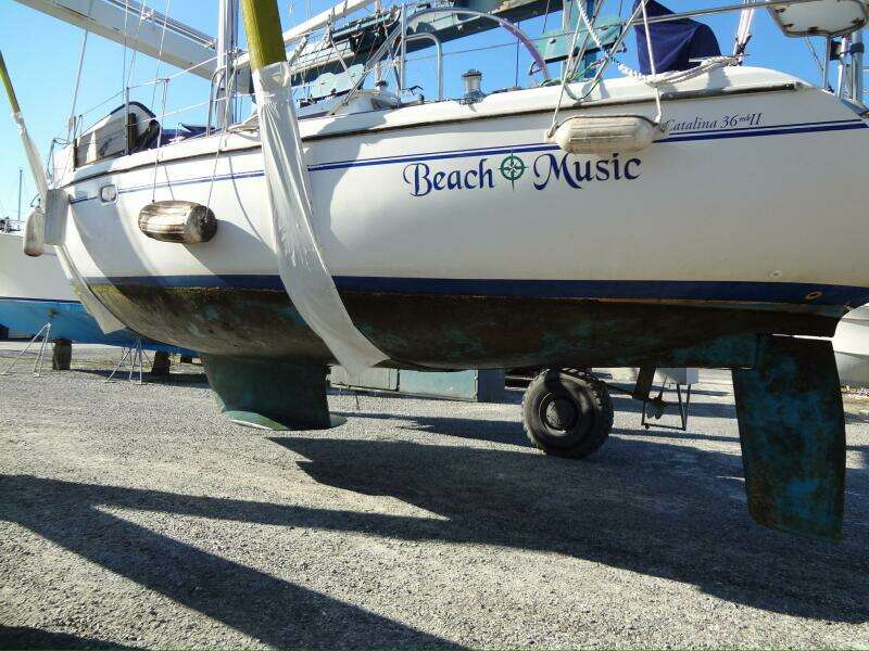 Beach Music 39ft Catalina Yacht For Sale