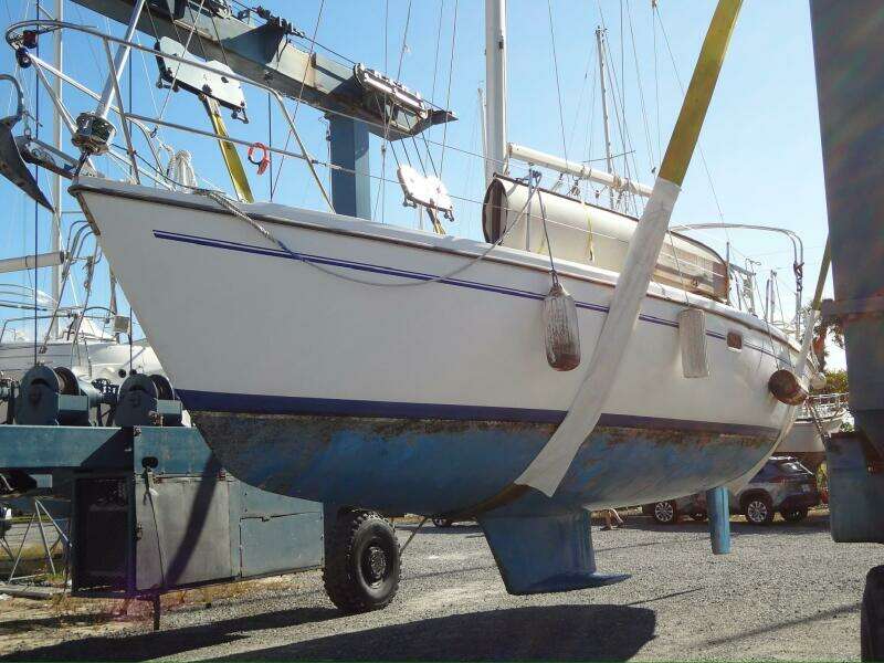Beach Music 39ft Catalina Yacht For Sale