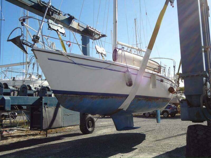 Beach Music 39ft Catalina Yacht For Sale