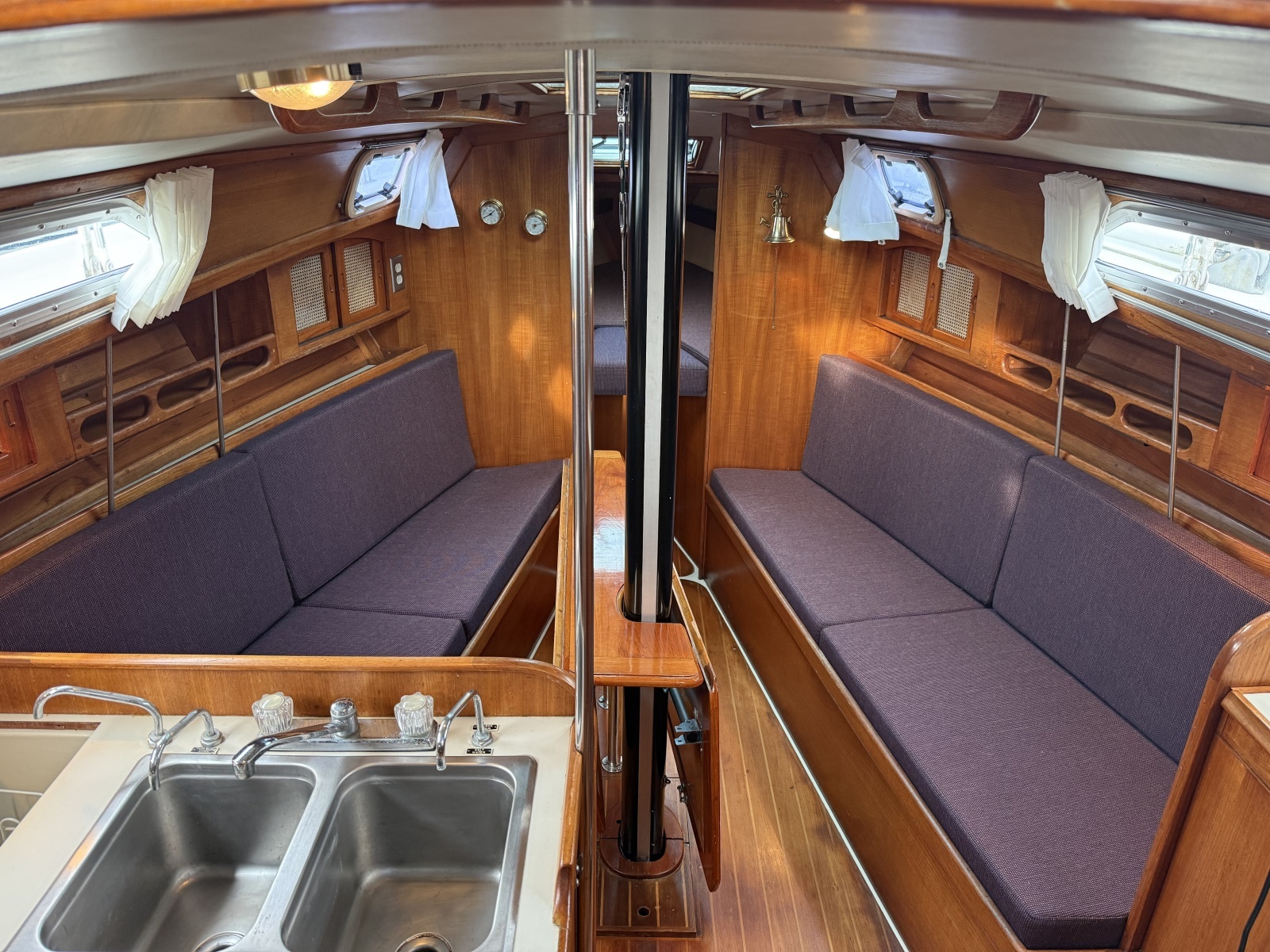 Allegro 32ft Ericson Yacht For Sale