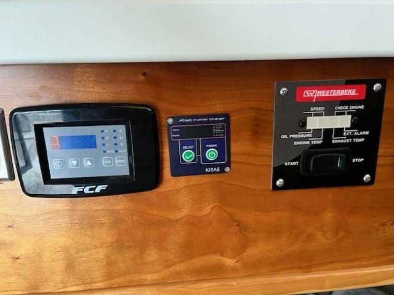 32' 2021 Cutwater 32 CB