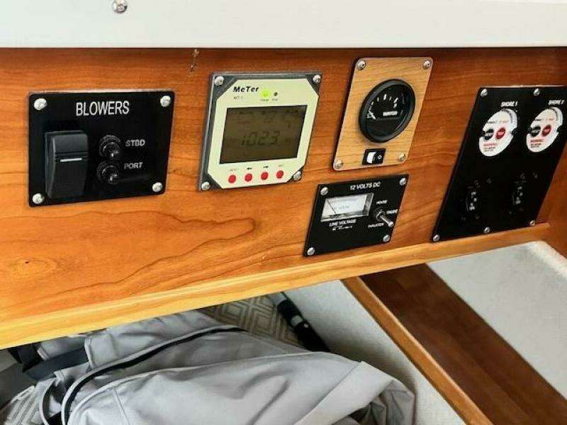 Yachtpuppy 32ft Cutwater Yacht For Sale