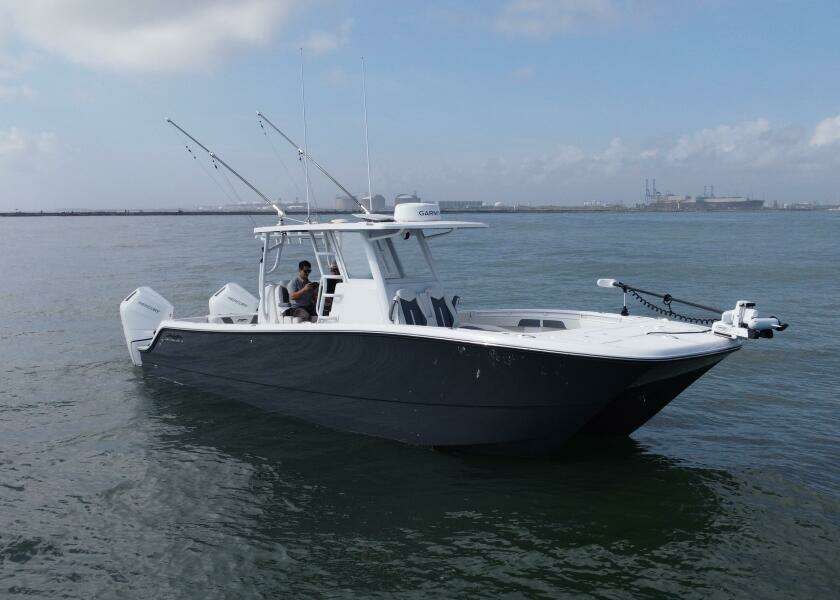 2024 Invincible 33 Catamaran- KUHL BREEZE- Profile